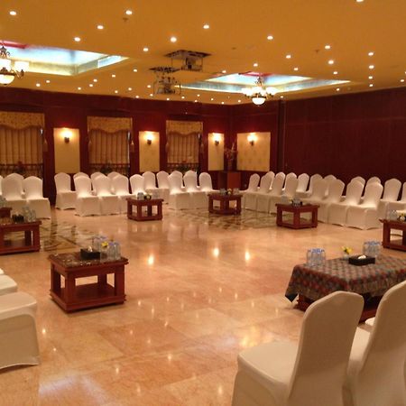 Royal Concorde Hotel & Suite Dubaj Exteriér fotografie